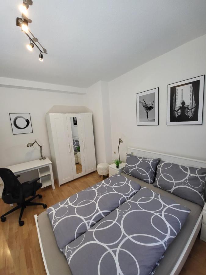 Apartment Naehe Duesseldorf Messe Expo, Airport, Train Station 뒤스부르크 외부 사진