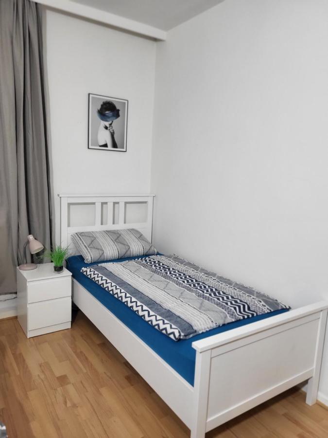 Apartment Naehe Duesseldorf Messe Expo, Airport, Train Station 뒤스부르크 외부 사진