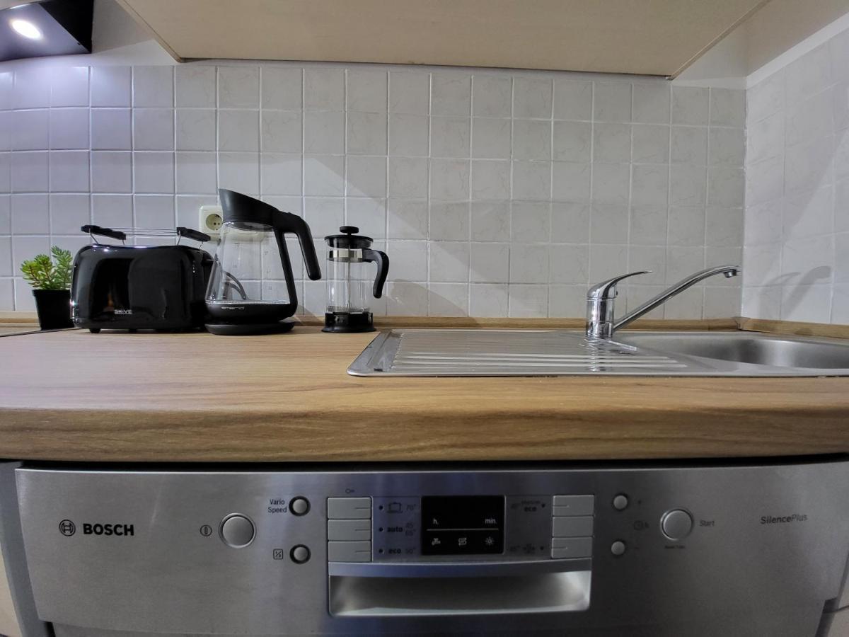 Apartment Naehe Duesseldorf Messe Expo, Airport, Train Station 뒤스부르크 외부 사진
