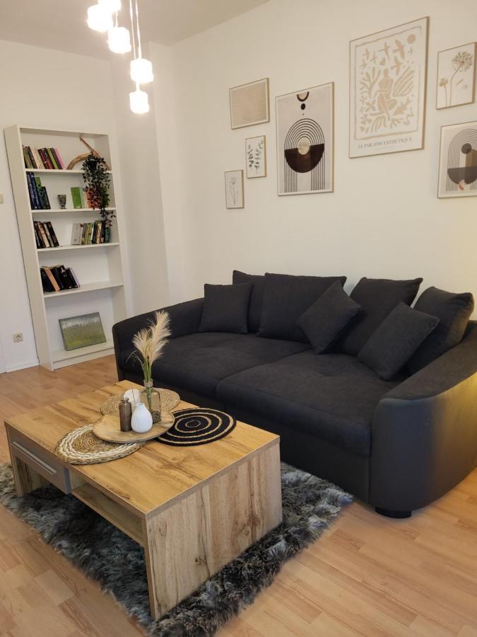 Apartment Naehe Duesseldorf Messe Expo, Airport, Train Station 뒤스부르크 외부 사진