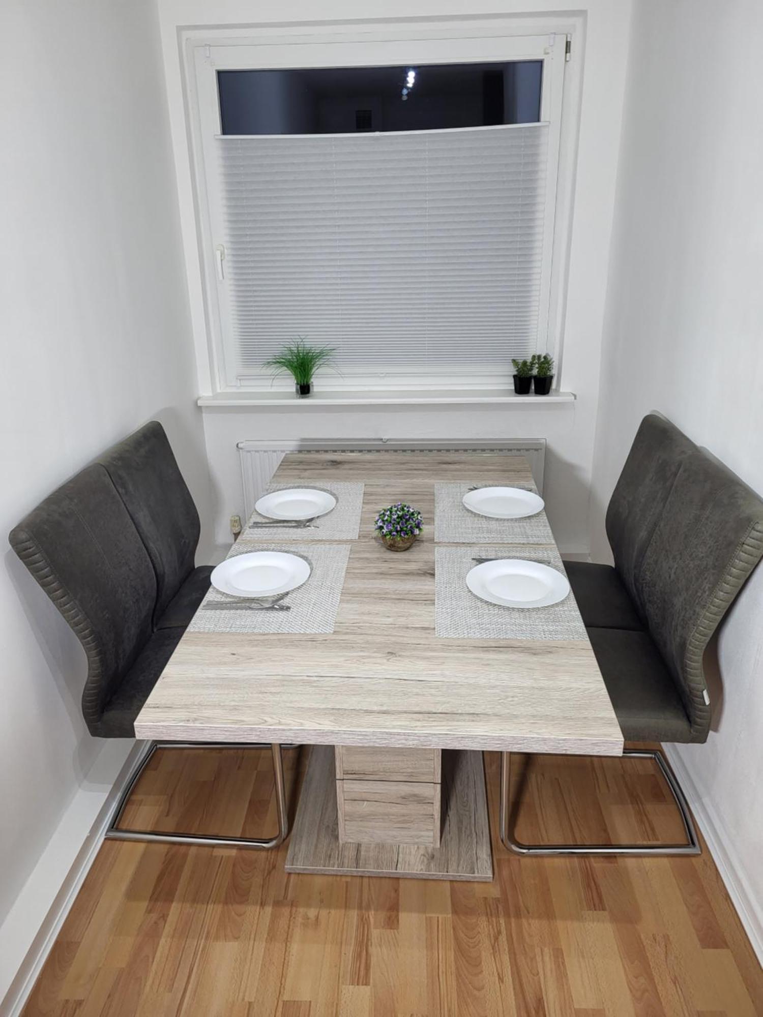 Apartment Naehe Duesseldorf Messe Expo, Airport, Train Station 뒤스부르크 외부 사진